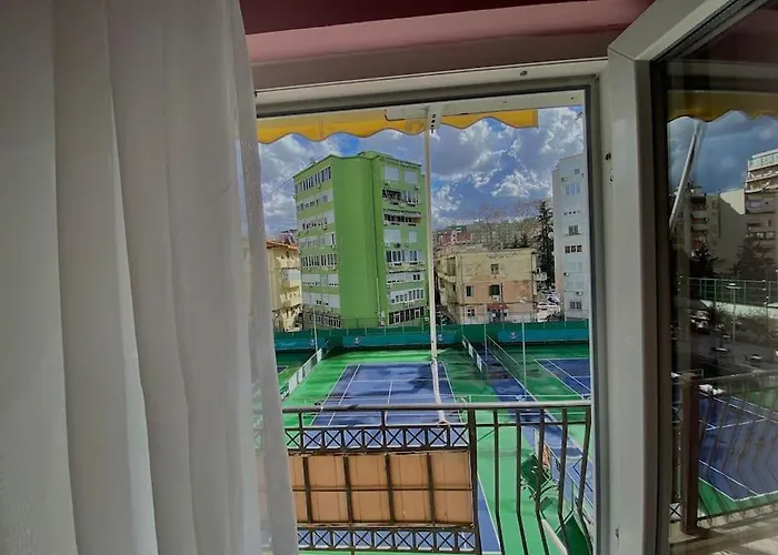 Daire Center In